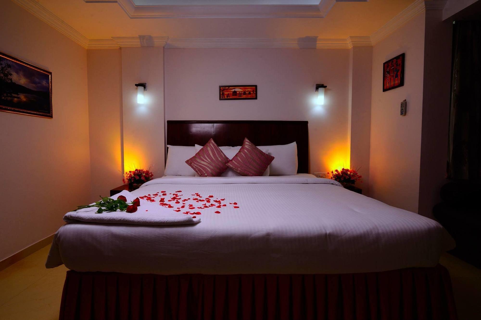 Hotel Sps Kings Way Thiruvananthapuram Esterno foto