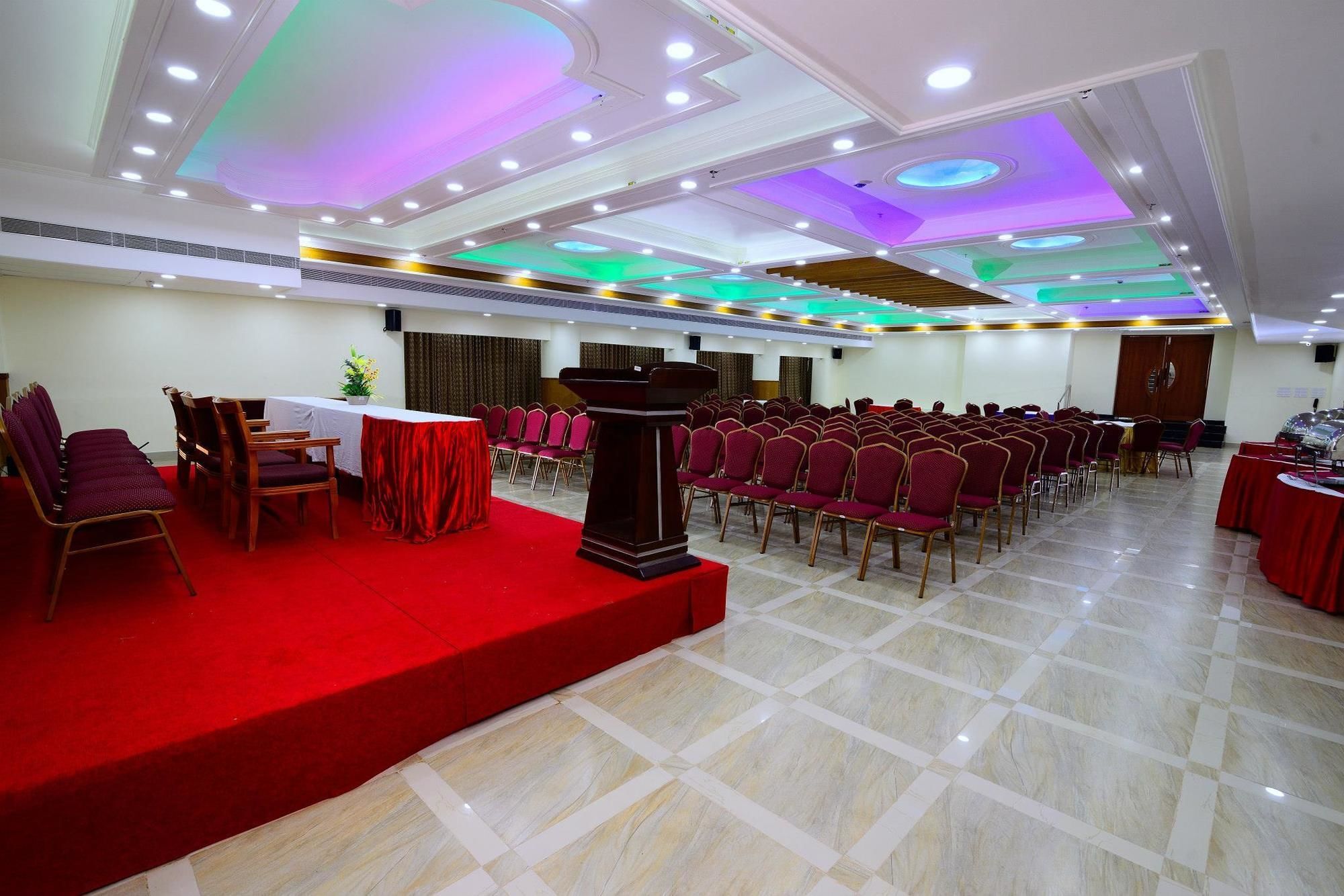 Hotel Sps Kings Way Thiruvananthapuram Esterno foto