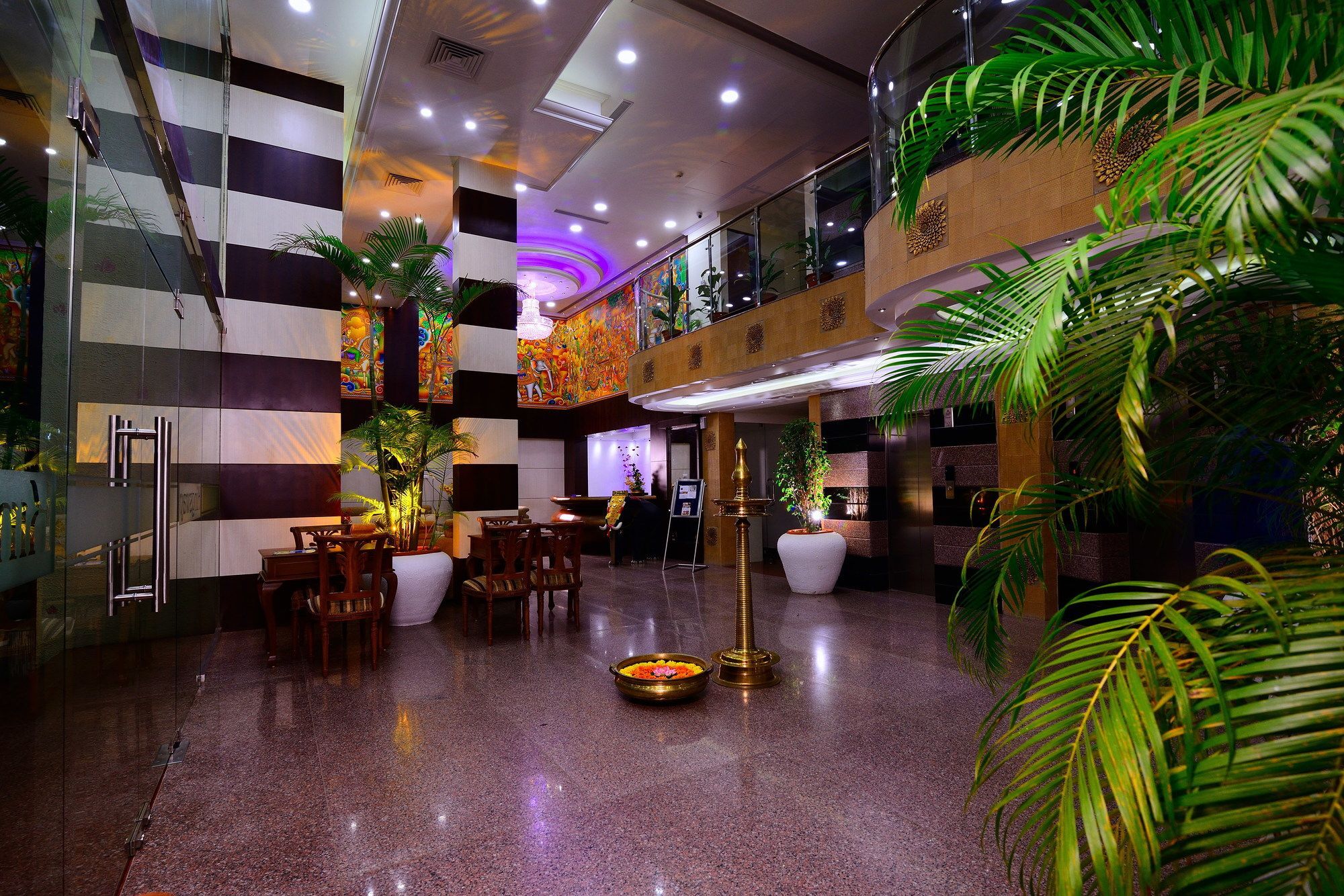 Hotel Sps Kings Way Thiruvananthapuram Esterno foto